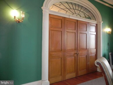 601 Bowieville Manor Ln, Upper Marlboro, MD 20774 - photo 4