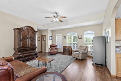 11351 N OLD NUMBER 7, COLUMBIA, MO 65202