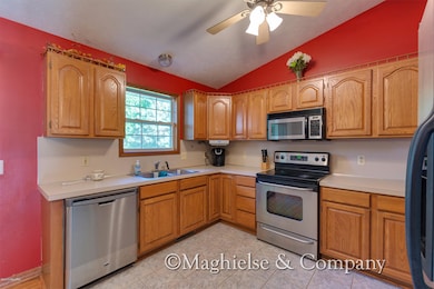 304 Standish Dr, Wayland, MI 49348 - photo 6