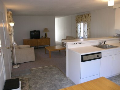 18 Boyle St, Lincoln, NH 03251 - photo 7