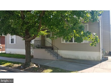 201 Franklin St, Trenton, NJ 08611 - photo 2