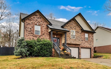 1838 Patricia Dr, Clarksville, TN 37040 - photo 2