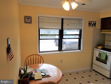 1006 Silver Ct, Hamilton Square, NJ 08690 - photo 4