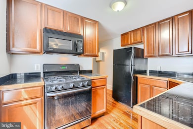 1302 S Hanover St unit B, Baltimore, MD 21230 - photo 2