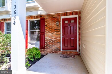 13634 Bellerose Dr, Chantilly, VA 20151 - photo 3