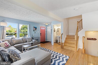 9847 Bayline Cir, Owings Mills, MD 21117 - photo 4