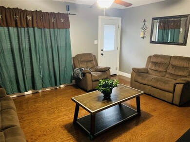 204 Marengo St, Cleburne, TX 76033 - photo 6