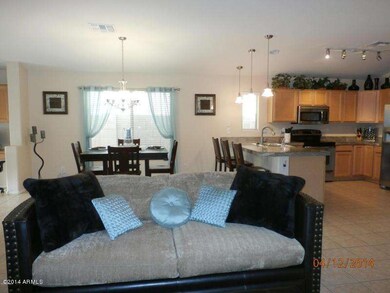 whole living dining