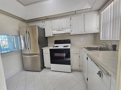 3051 E Sunrise Lakes Dr unit 203, Sunrise, FL 33322 - photo 7