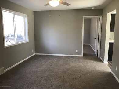 6347 Sommerset Rd, Lansing, MI 48911 - photo 7