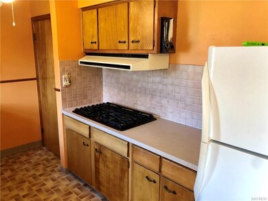 2932 Krueger Rd, North Tonawanda, NY 14120 - photo 6