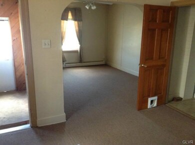 3026 S 5th Ave, Whitehall, PA 18052 - photo 4