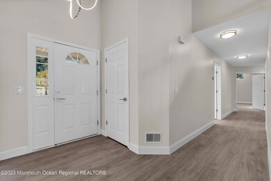 2354 W Ashfield Ct, Toms River, NJ 08755 - photo 6