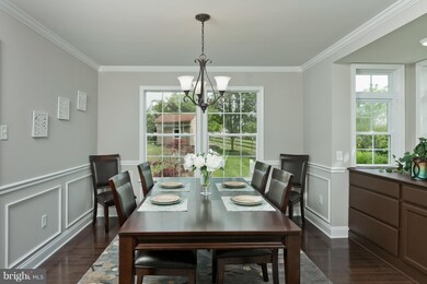 19228 Chippendale Cir, Hagerstown, MD 21742 - photo 5