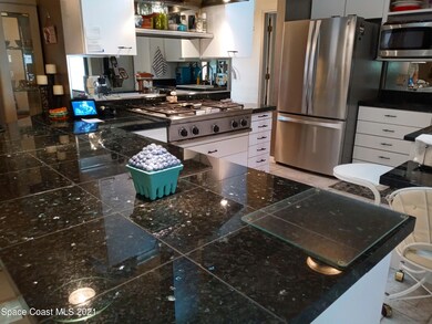 kitchen bar