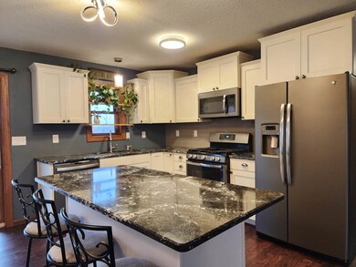 21812 Fleming Ave, Tomah, WI 54660 - photo 4