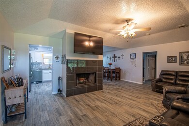 6422 County Road 390, Alvin, TX 77511 - photo 5