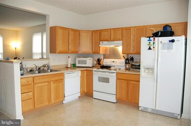 1501 Pangbourne Way, Hanover, MD 21076 - photo 5