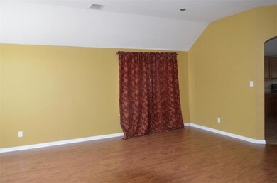 951 Bowie Dr, Lavon, TX 75166 - photo 3