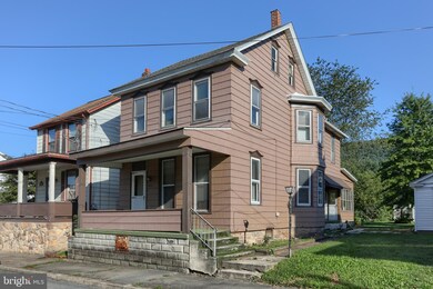 427 Julian St, Williamstown, PA 17098 - photo 2