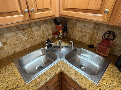 Jamaica House Condominium unit 1008, Pompano Beach, FL 33062 - photo 3