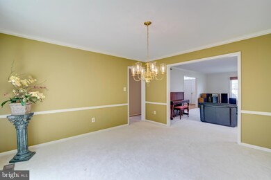 13577 Smallwood Ln, Chantilly, VA 20151 - photo 7