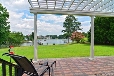 115 Hayden Rd, Weems, VA 22576 - photo 2