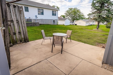 303 E State St, Toledo, IA 52342 - photo 7