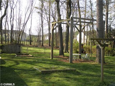 Exterior Back - Large double lot - Workshop, Stora