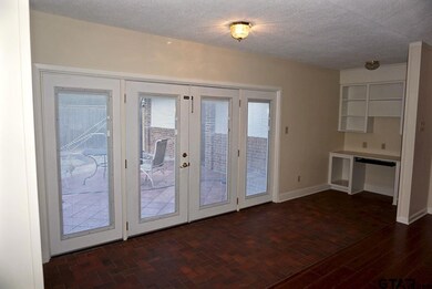 2204 2204 Pollard, Tyler, TX 75701 - photo 4