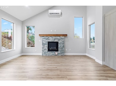 4302 NE 61st St, Vancouver, WA 98661 - photo 5