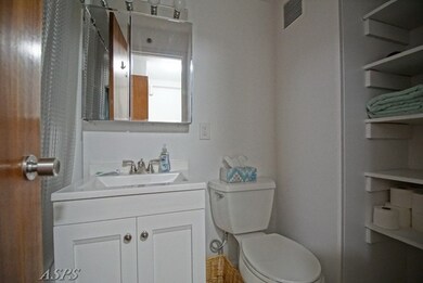 872 Massachusetts Ave unit 511, Cambridge, MA 02139 - photo 6