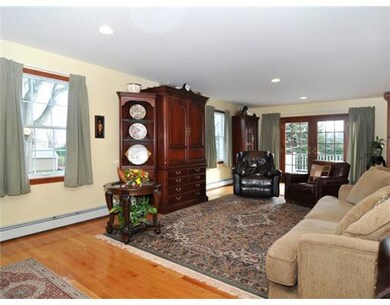21 Commonwealth Ave, Barrington, RI 02806 - photo 2