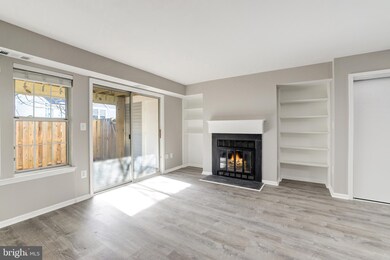 3409 Lakeside View Dr unit 17-1, Falls Church, VA 22041 - photo 6