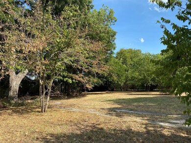 818 & 822 N Morris St, Gainesville, TX 76240 - photo 3