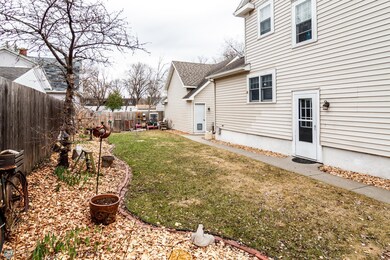 1106 5th St S, Fargo, ND 58103 - photo 4