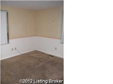 7018 Applegate Ln, Louisville, KY 40228 - photo 5