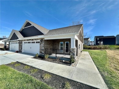 5019 Waterford Ln, Middletown, OH 45044 - photo 2