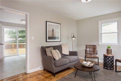 145 Custer St, Warwick, RI 02889 - photo 3