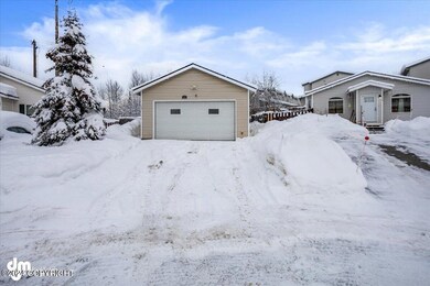 38-Front Exterior_IMG_6959