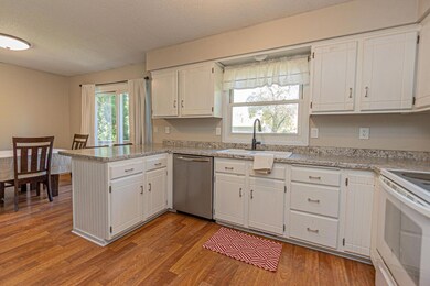 1902 E Golf Course Rd NE unit NE, Alexandria, MN 56308 - photo 7