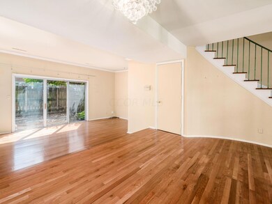 006_N 2808 Chateau Circle 020