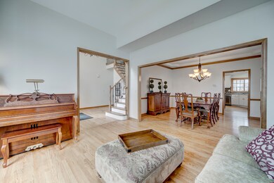 2331 Simsbury Ct, Naperville, IL 60564 - photo 6