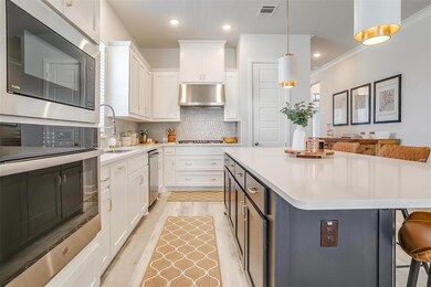 8871 Mandalay Mews, North Richland Hills, TX 76180 - photo 7