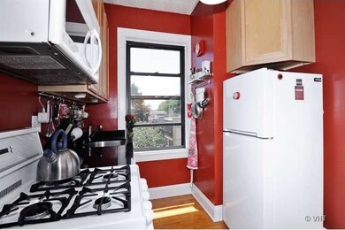 2215 W Ainslie St unit 3, Chicago, IL 60625 - photo 5