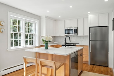26 Summer St unit 7, Marblehead, MA 01945 - photo 4