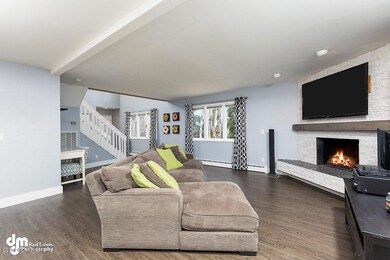 Living Room 20180420-DW-2155-SMALL