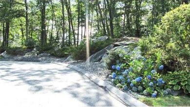 223 Algonquin Trail unit CULD-E-SAC, Ashland, MA 01721 - photo 2