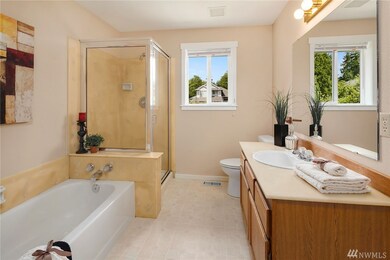 719 213th St SE, Bothell, WA 98021 - photo 5