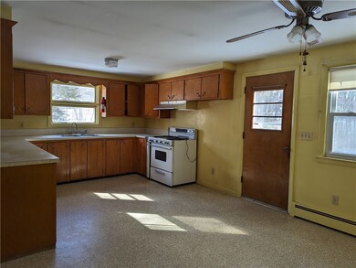 191 Greenbush Rd, West Warwick, RI 02893 - photo 5